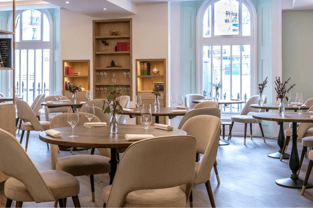 Habitually Chic® » Annabel's London  Beautiful dining rooms, Restaurant,  London