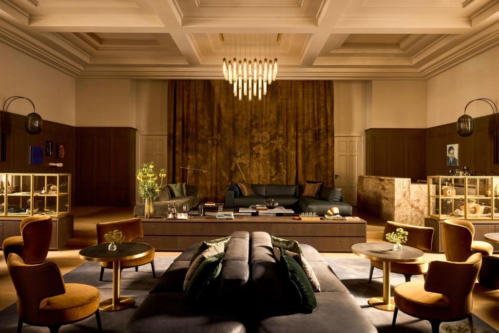 Ten Private Membership - The Art of Travel image